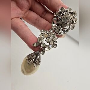 Vintage 50s Signed Kandall & Mark NY Rhinestone and Pearl Drop Brooch